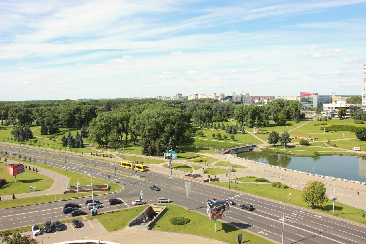 Hotel Yubileiny Minsk Bagian luar foto