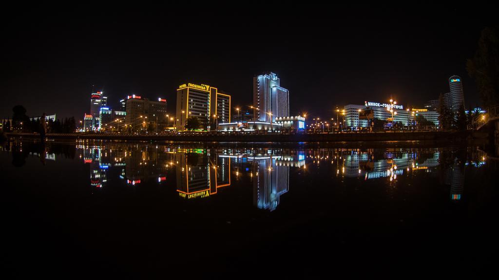 Hotel Yubileiny Minsk Bagian luar foto