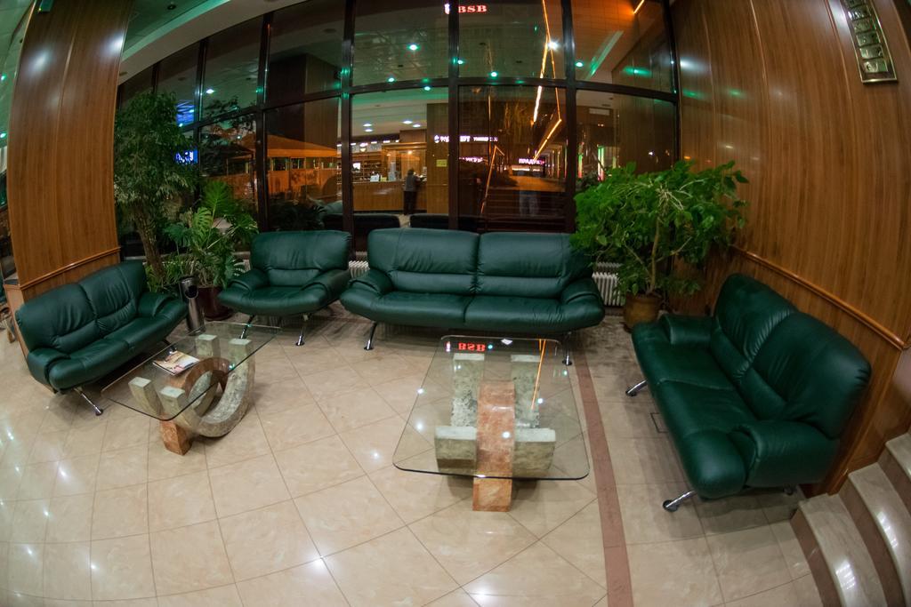 Hotel Yubileiny Minsk Bagian luar foto