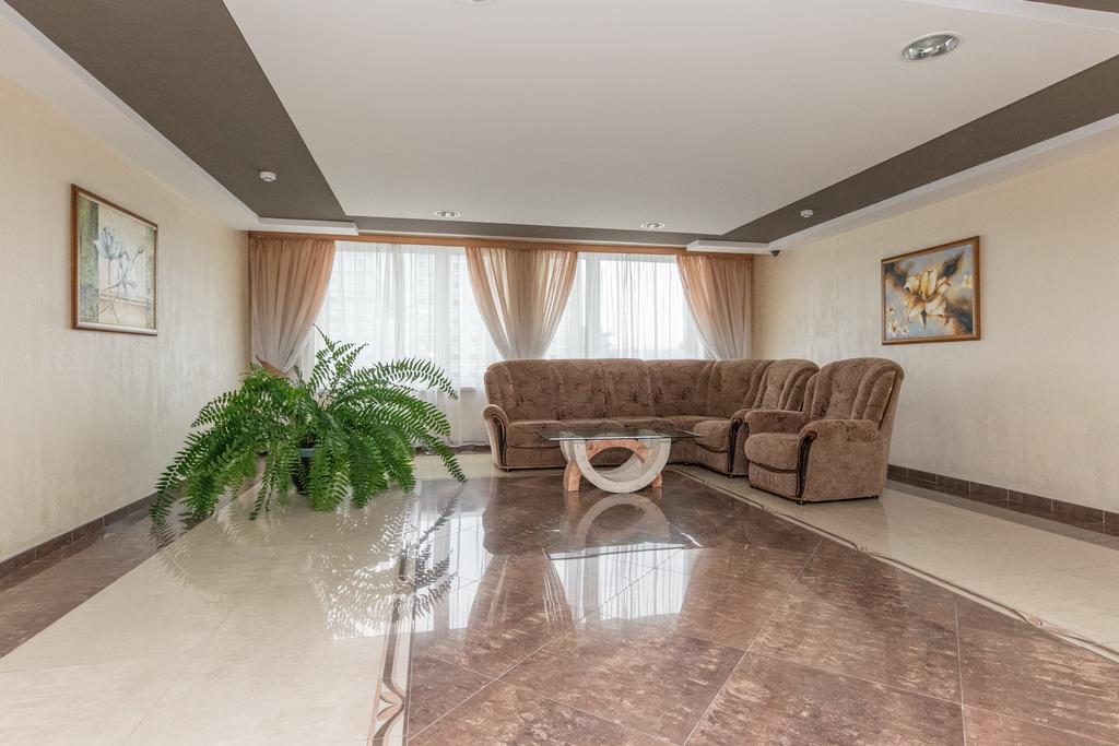 Hotel Yubileiny Minsk Bagian luar foto