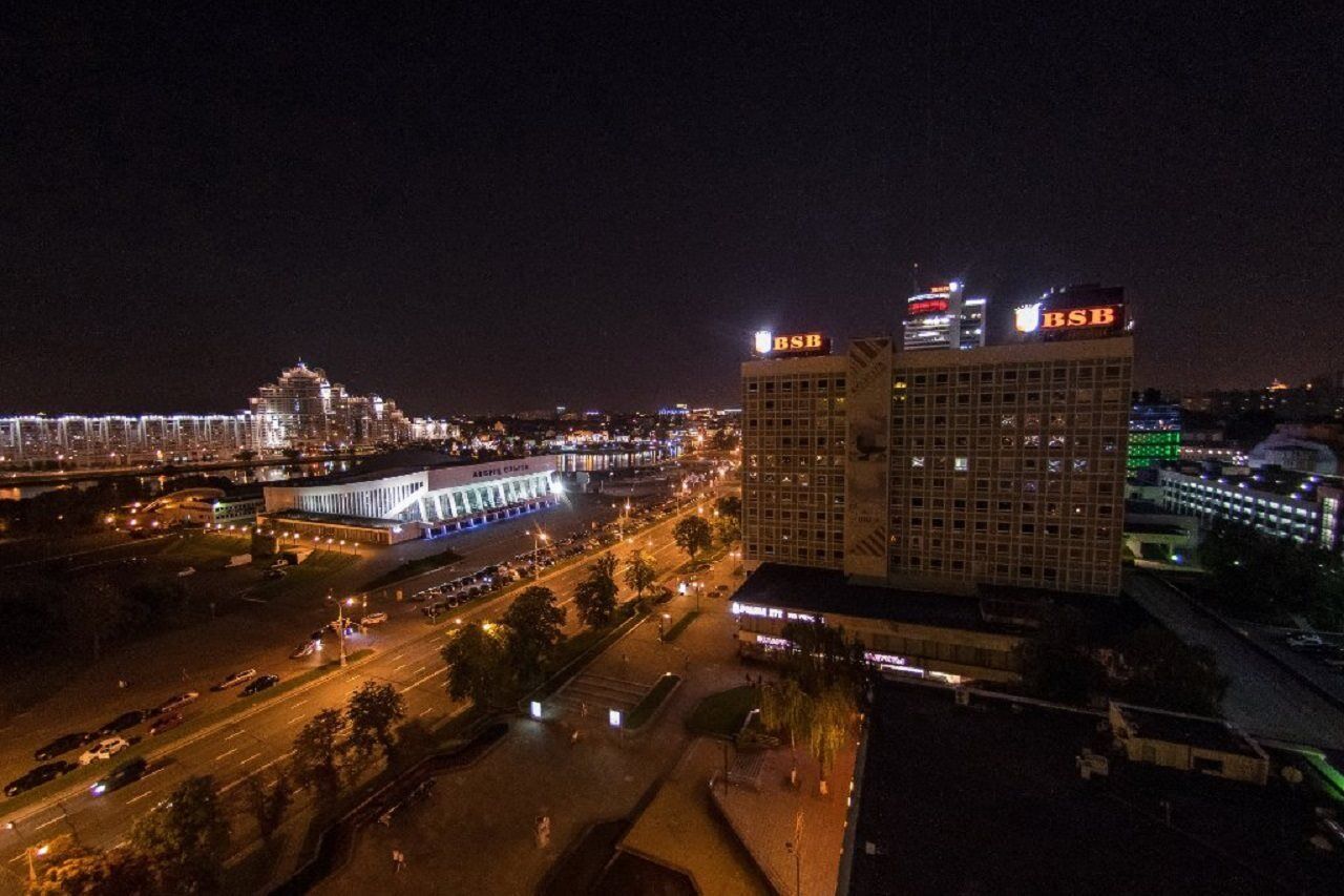 Hotel Yubileiny Minsk Bagian luar foto