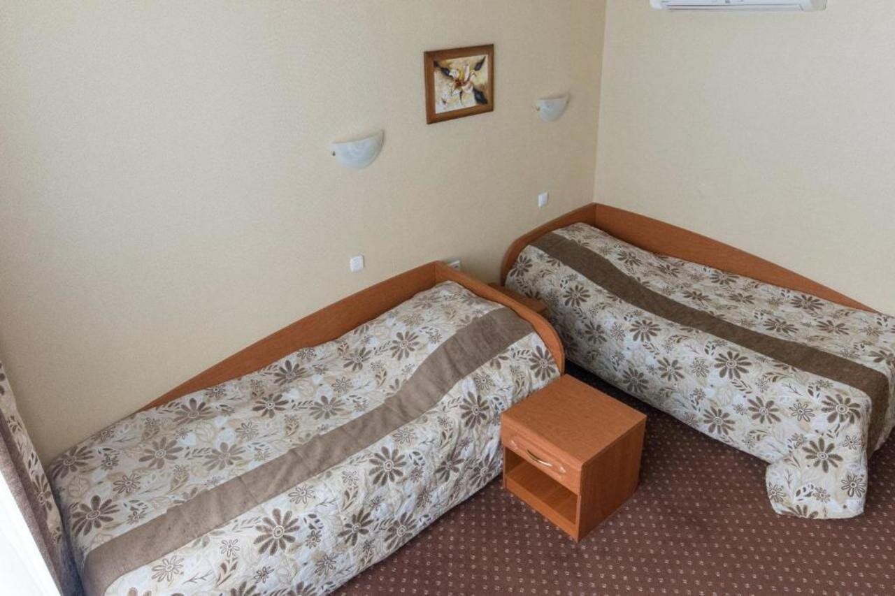 Hotel Yubileiny Minsk Bagian luar foto